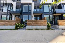 TH118W - 3 ROSEWATER STREET Richmond Hill, ON L4C 5T6