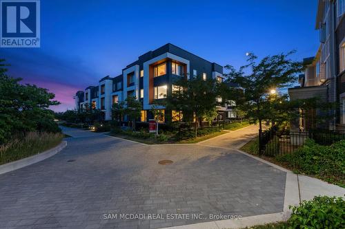 34 - 3006 CREEKSHORE COMMON  Oakville, ON L6M 0Y6