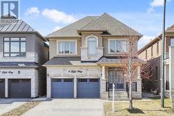 9 LYLE WAY S Brampton, ON L6X 5P8