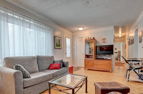 Salon - 3128 9E Avenue, Rawdon, QC - Indoor Photo Showing Living Room
