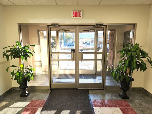 Hall d'entrée/Vestibule - 205-4707 Boul. Des Laurentides, Laval (Auteuil), QC - Indoor Photo Showing Other Room