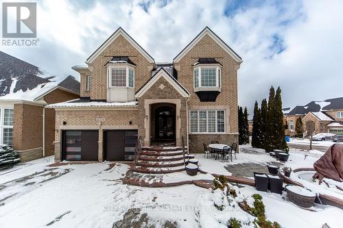 136 MANLEY AVENUE  Whitchurch-Stouffville, ON L4A 0C5