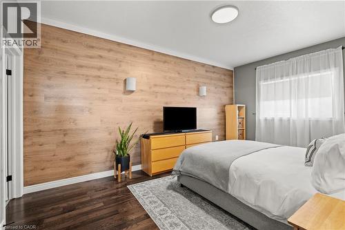 292 Keystone Crescent, Hamilton, ON - Indoor Photo Showing Bedroom