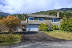 130 Seaview St Sayward, BC V0P 1R0