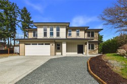 3521 Haslam Lane Port Alberni, BC V9Y 7Z5