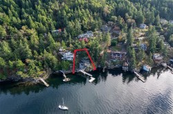 6800 MARK Lane Central Saanich, BC V9E 2A1