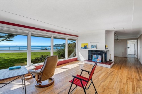 406 Beach Dr, Oak Bay, BC 