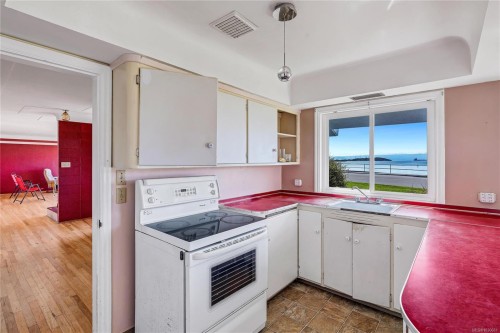 406 Beach Dr, Oak Bay, BC 