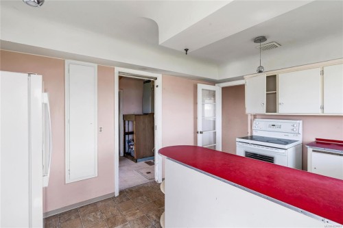 406 Beach Dr, Oak Bay, BC 