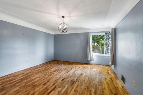406 Beach Dr, Oak Bay, BC 