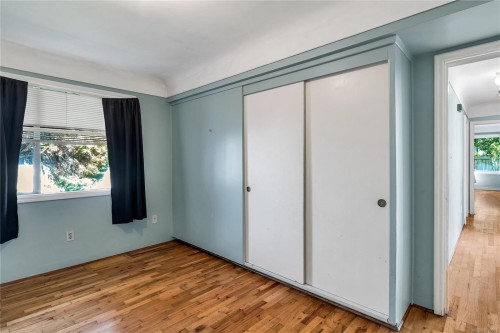 406 Beach Dr, Oak Bay, BC 