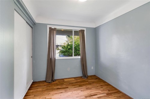 406 Beach Dr, Oak Bay, BC 