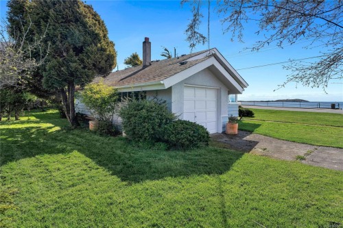 406 Beach Dr, Oak Bay, BC 