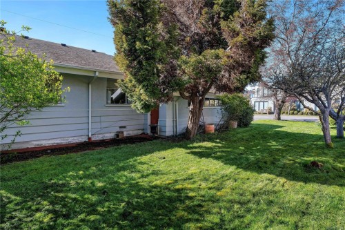 406 Beach Dr, Oak Bay, BC 