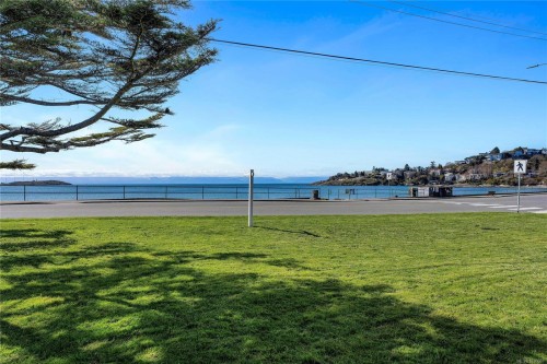 406 Beach Dr, Oak Bay, BC 