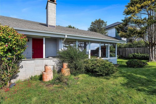 406 Beach Dr, Oak Bay, BC 