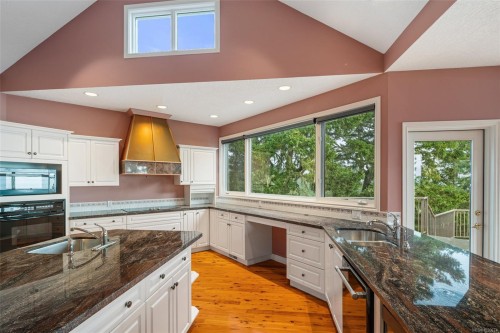 558 Wilderness Pl, Sooke, BC 