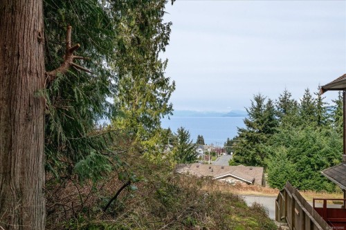 5577 Norton Rd, Nanaimo, BC 