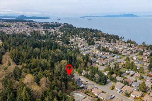 5577 Norton Rd, Nanaimo, BC 