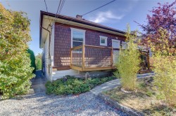 58 Pine St Nanaimo, BC V9R 2B2