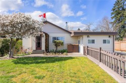 154 Columbia St Nanaimo, BC V9V 4L9