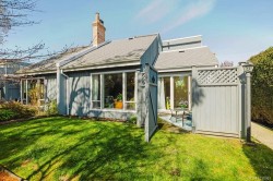 4-1318 Vining St Victoria, BC V8R 1P6
