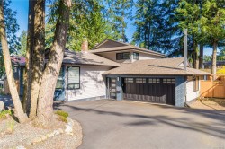 3617 Country Club Dr Nanaimo, BC V9T 1T8