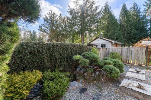 850 Carson Rd, Qualicum Beach, BC 
