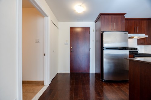 Hall d'entrée/Vestibule - 406-1455 Rue Towers, Montréal (Ville-Marie), QC - Indoor Photo Showing Kitchen