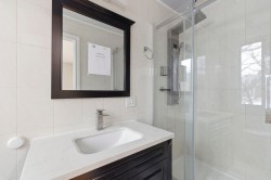 Salle de bains attenante à la CCP - 