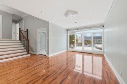 Salon - 