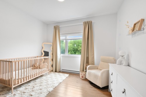 Bedroom - 94 Rue Paquin, Saint-Jean-Sur-Richelieu, QC - Indoor Photo Showing Bedroom