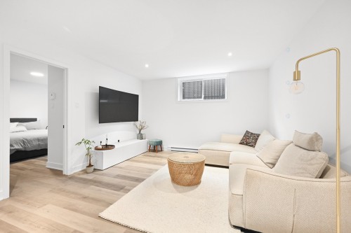 Family Room - 94 Rue Paquin, Saint-Jean-Sur-Richelieu, QC - Indoor Photo Showing Living Room