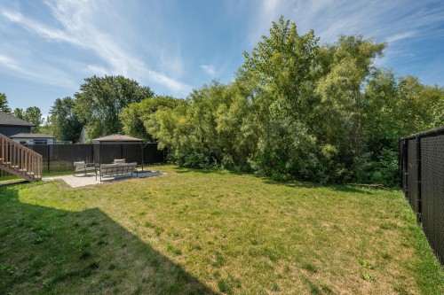 Courtyard - 94 Rue Paquin, Saint-Jean-Sur-Richelieu, QC - Outdoor