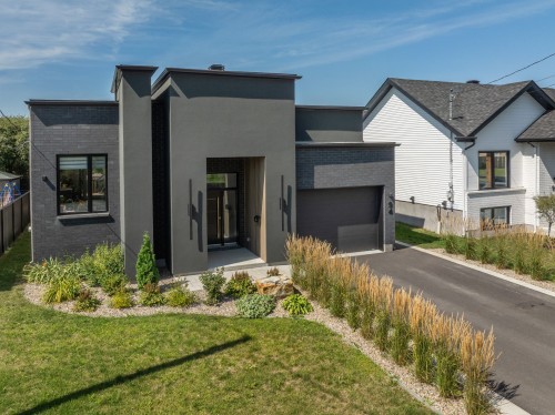 Front of Structure - 94 Rue Paquin, Saint-Jean-Sur-Richelieu, QC - Outdoor