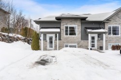 6296 Rue Vézina Québec (La Haute-Saint-Charles), QC G3E 0E7