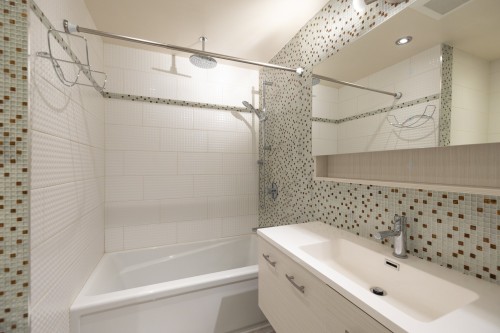 Bathroom - 2141 Rue De Maricourt, Montréal (Le Sud-Ouest), QC - Indoor Photo Showing Bathroom