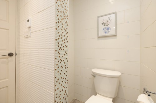 Bathroom - 2141 Rue De Maricourt, Montréal (Le Sud-Ouest), QC - Indoor Photo Showing Bathroom