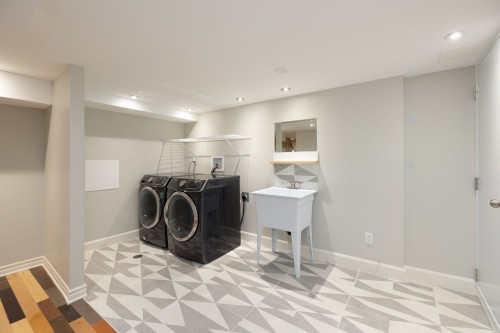 Laundry - 2141 Rue De Maricourt, Montréal (Le Sud-Ouest), QC - Indoor Photo Showing Laundry Room