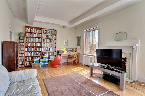 Salon - 2-4168 Rue Sherbrooke O., Westmount, QC - Indoor