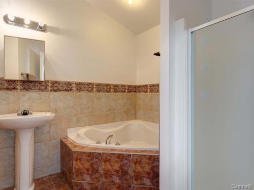 Salle de bains - 6-1060 Rue Ste-Élisabeth, Montréal (Ville-Marie), QC - Indoor Photo Showing Bathroom