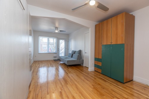 Chambre à coucher - 7088 Rue Des Écores, Montréal (Villeray/Saint-Michel/Parc-Extension), QC - Indoor Photo Showing Other Room