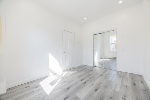 Chambre à coucher - 5967 Rue Hamilton, Montréal (Le Sud-Ouest), QC - Indoor Photo Showing Other Room