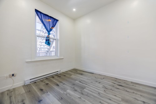 Salon - 5967 Rue Hamilton, Montréal (Le Sud-Ouest), QC - Indoor Photo Showing Other Room