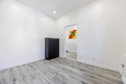 Salon - 5967 Rue Hamilton, Montréal (Le Sud-Ouest), QC - Indoor Photo Showing Other Room