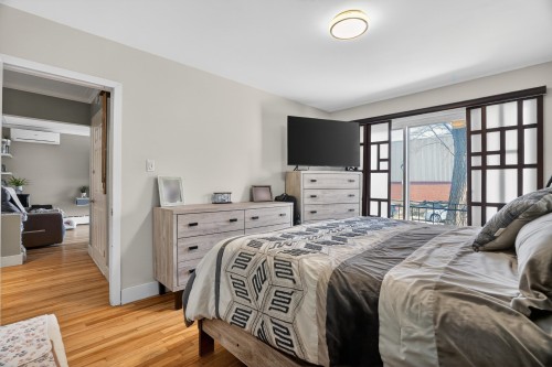 Master Bedroom - 580 Rue Beauclerk, Montréal (Mercier/Hochelaga-Maisonneuve), QC - Indoor Photo Showing Bedroom