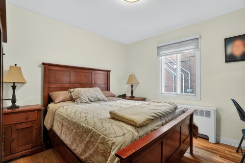 Bedroom - 580 Rue Beauclerk, Montréal (Mercier/Hochelaga-Maisonneuve), QC - Indoor Photo Showing Bedroom