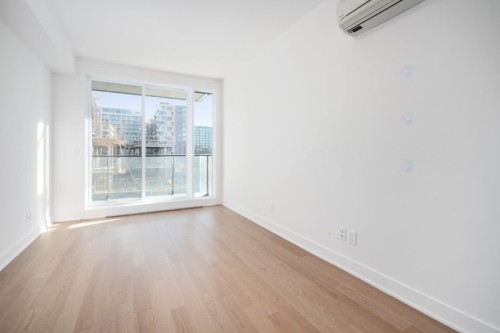 Salon - 414C-1400 Rue Ottawa, Montréal (Le Sud-Ouest), QC - Indoor Photo Showing Other Room