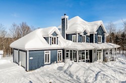 24Z Ch. du Soleil-Levant  Bolton-Est, QC J0E 1G0