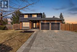 112 WHITE OAK PLACE  Waterloo, ON N2V 1B2